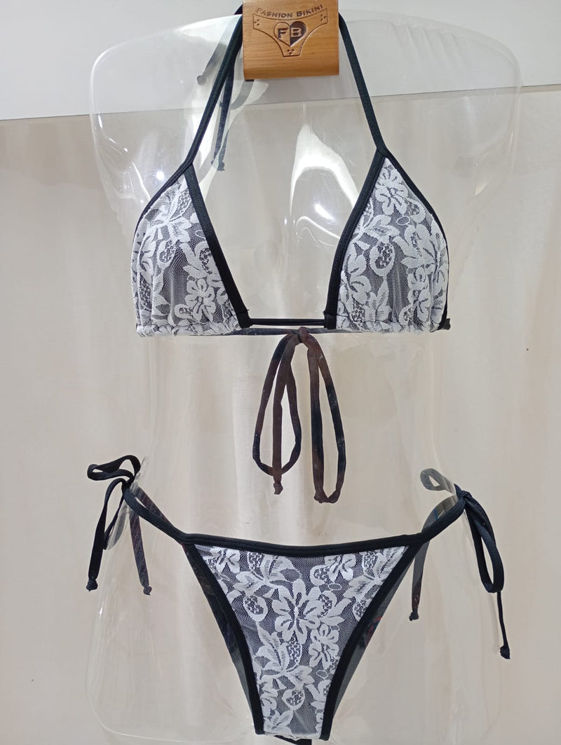 Biquini Cortininha Reserva víeis Preto  renda flor Branca